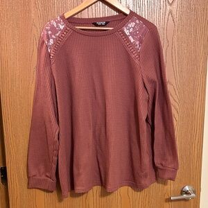 Maroon lightweight sweater top